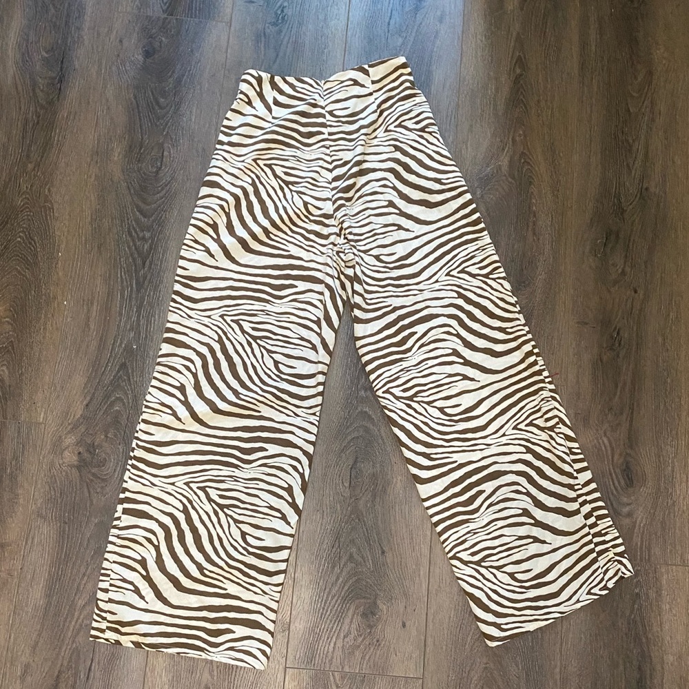 zebra print pants!!
